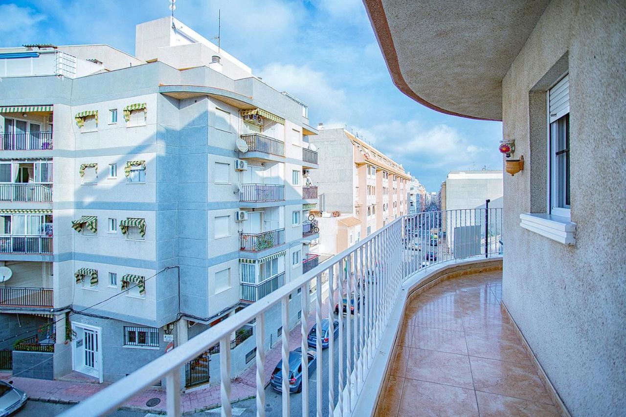 125 City Beach - Alicante Holiday Torrevieja Kültér fotó